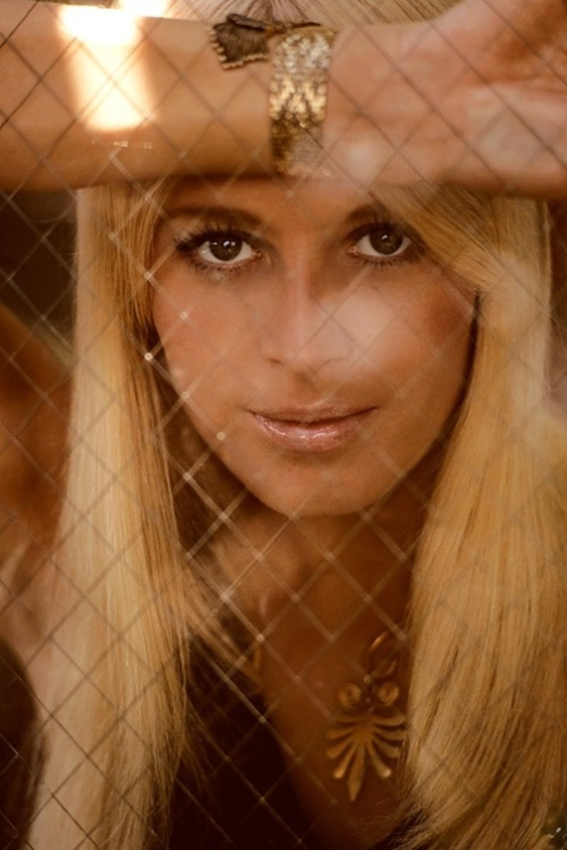 Busty Mature Blonde Liv Lindeland Poses