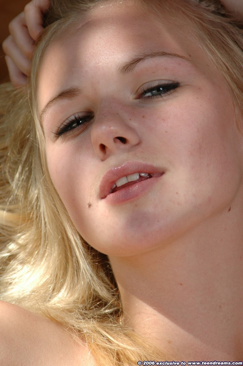 Curvaceous Teen Melanie Unveils Her Big Natural Boobs