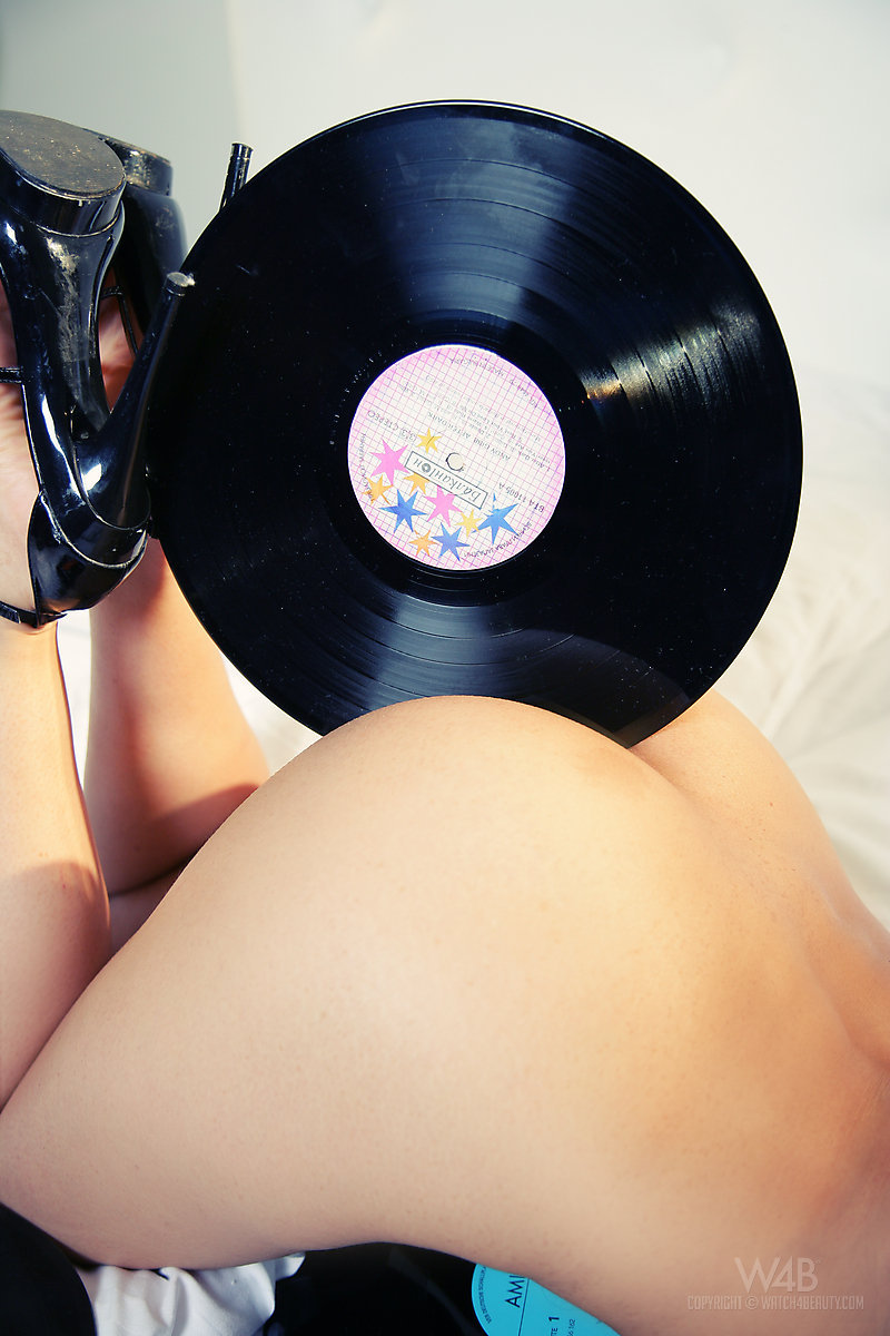 Sexy music lover